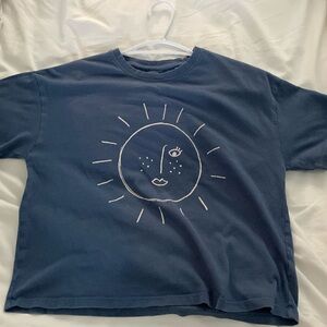 Comfy navy blue tee shirt. Wide (for teens or kids)